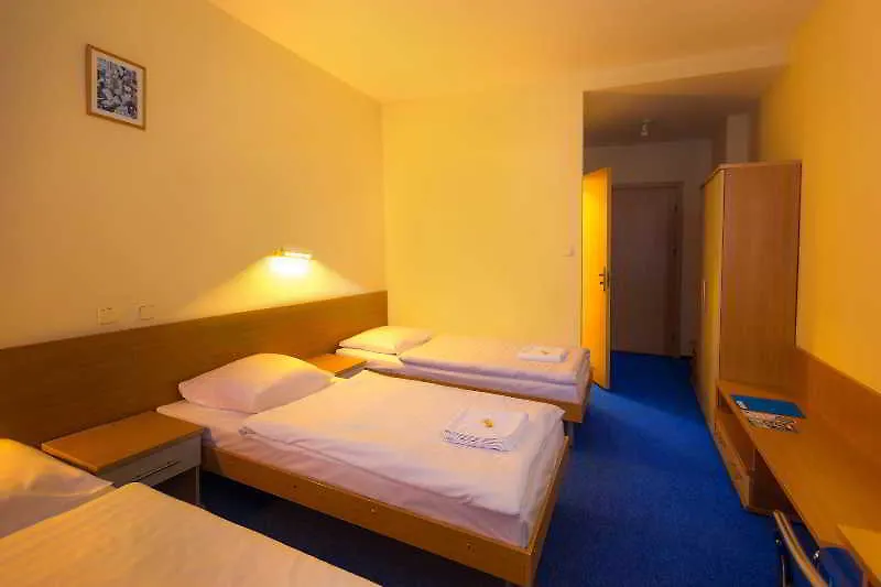 Dom Turystyczny Indigo Hostel Krakow 0*,  Poland